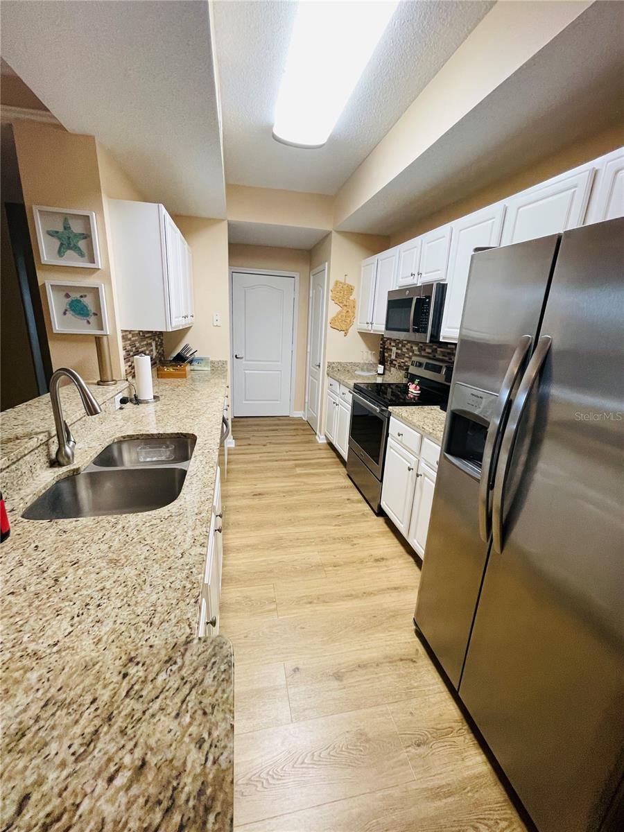 Image 13 of 52 For 12021 Villanova Drive 111