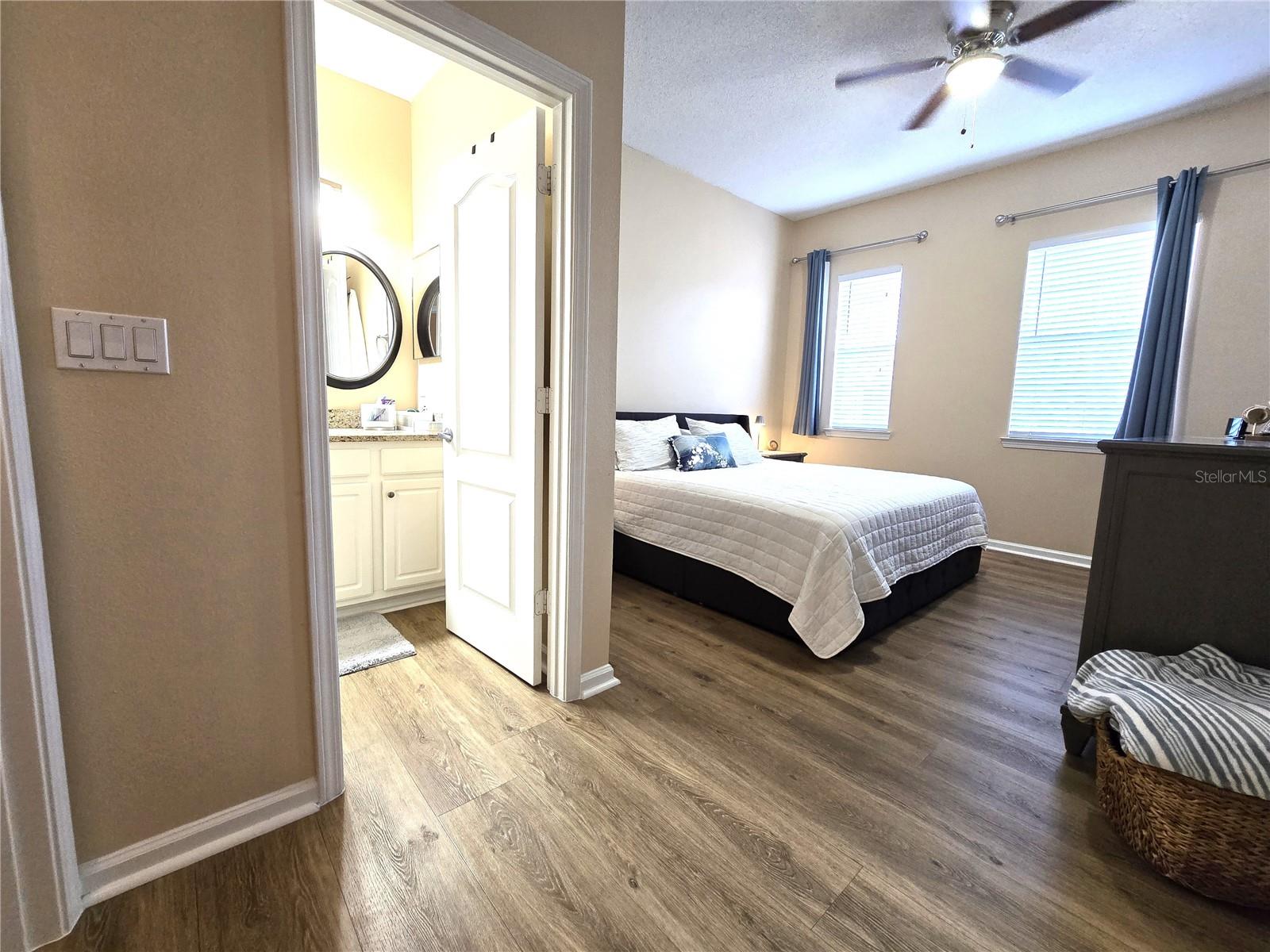 Image 16 of 52 For 12021 Villanova Drive 111