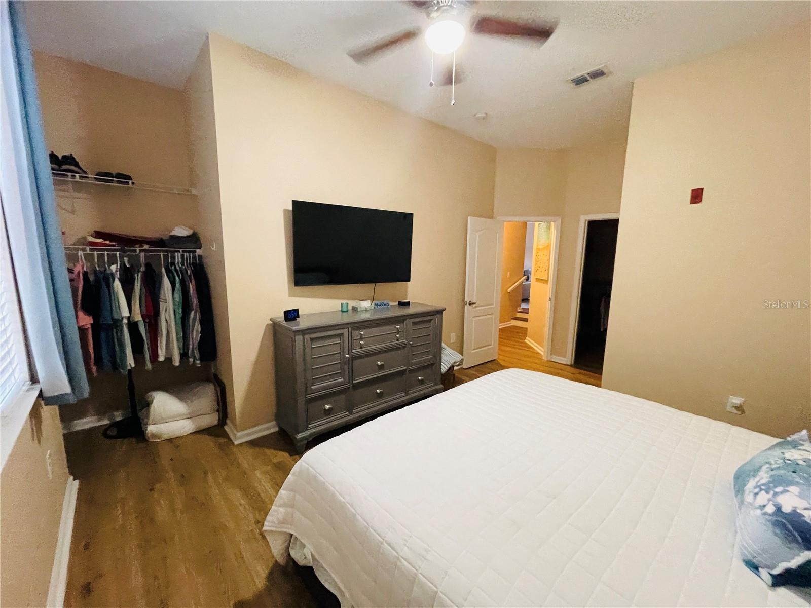 Image 17 of 52 For 12021 Villanova Drive 111
