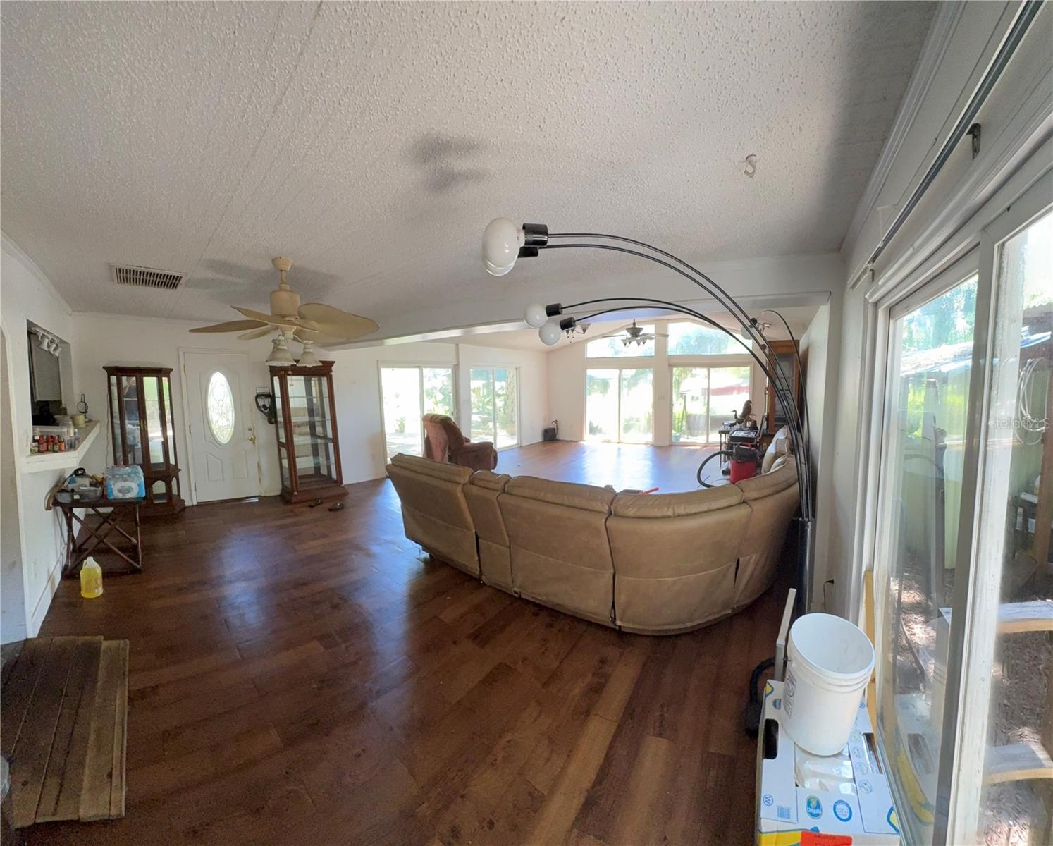 Image 13 of 42 For 5019 Pineapple Street