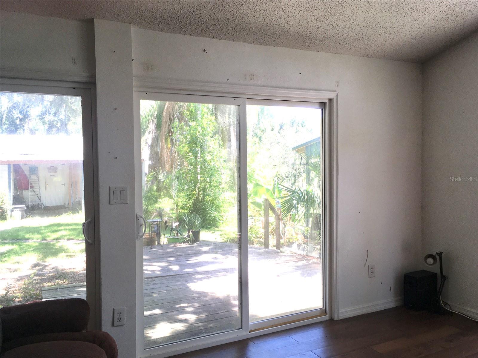Image 16 of 42 For 5019 Pineapple Street
