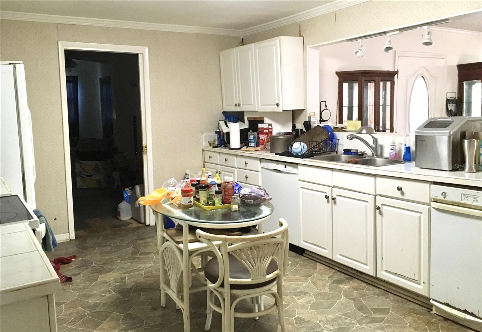 Image 19 of 42 For 5019 Pineapple Street