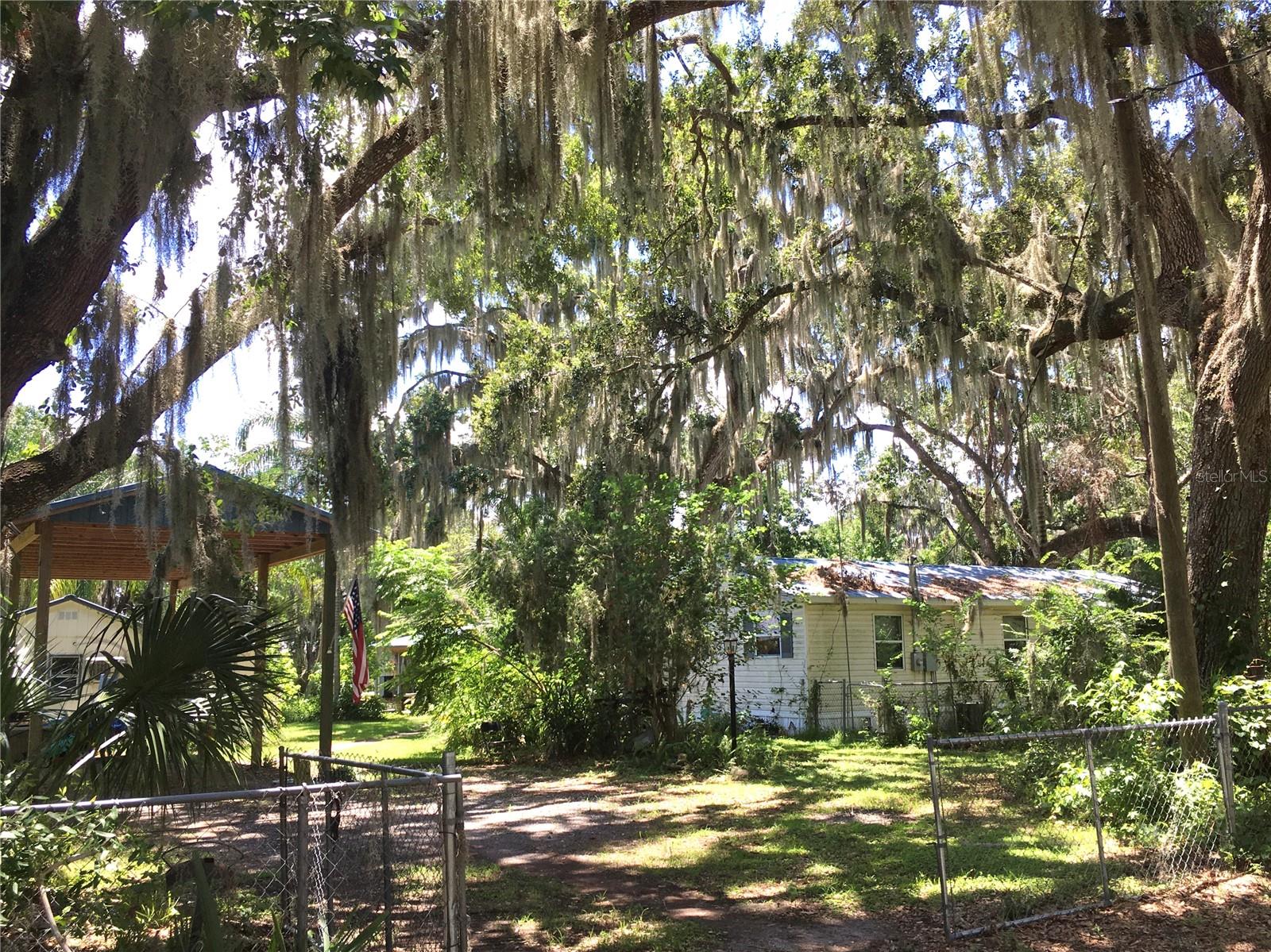 Image 39 of 42 For 5019 Pineapple Street