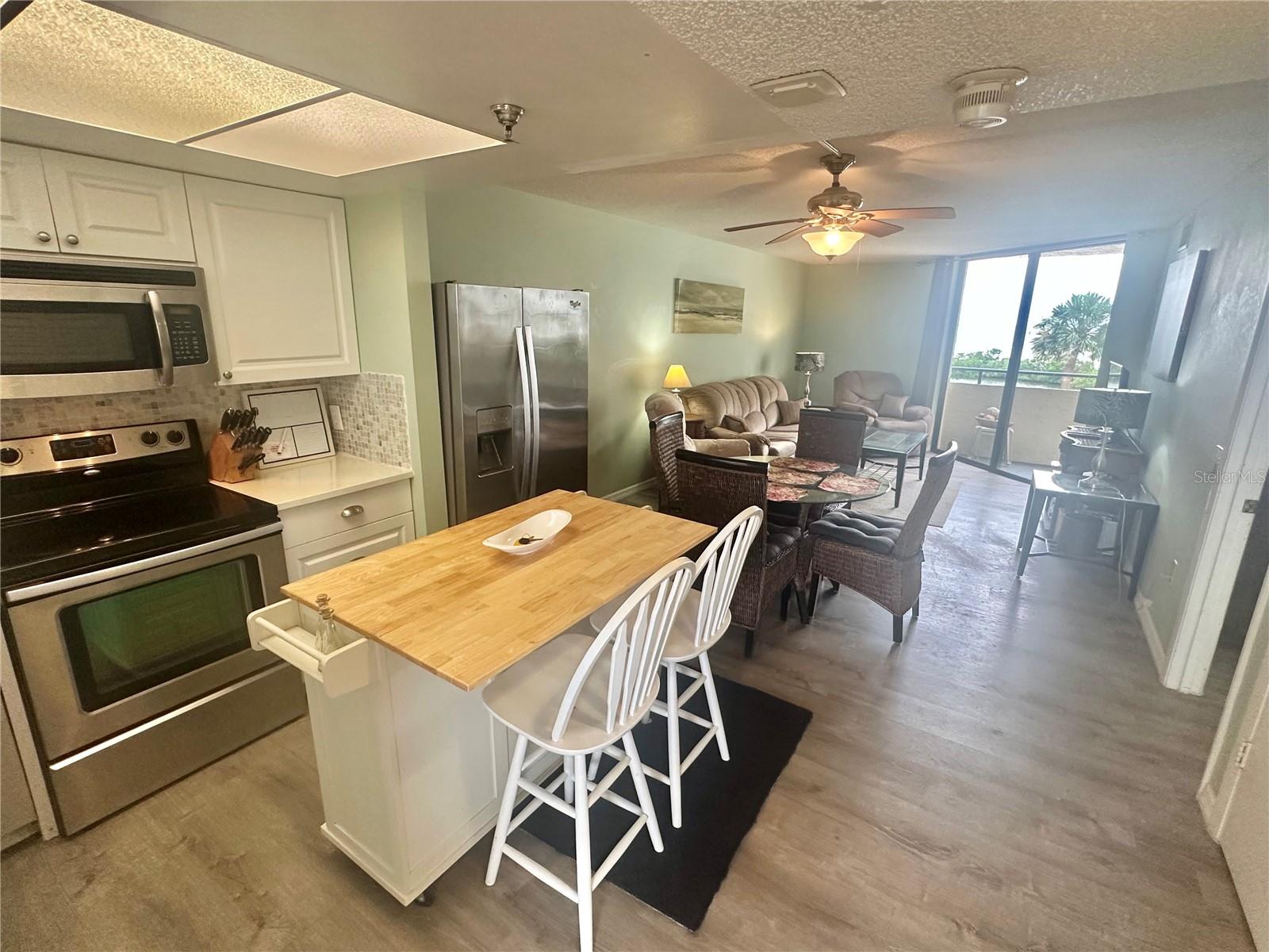 Image 4 of 82 For 6009 Sea Ranch Drive 203