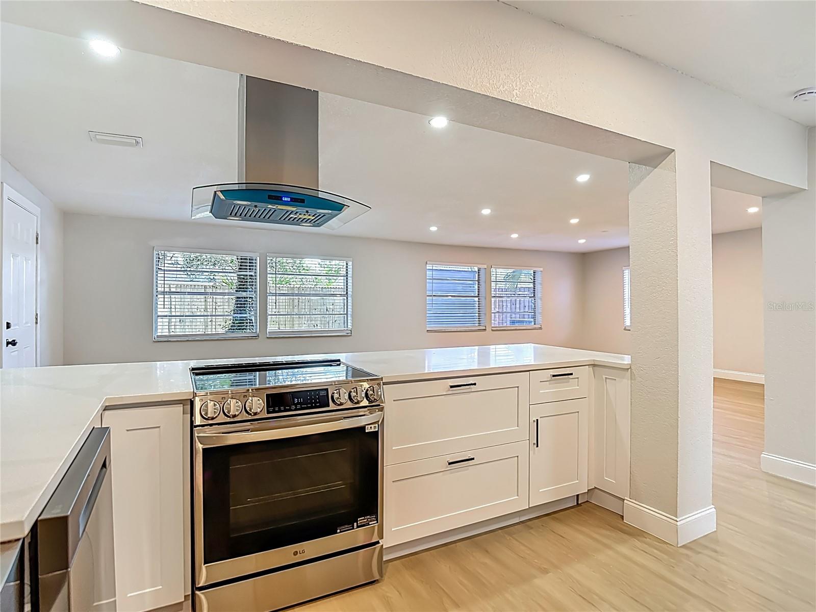 Image 15 of 71 For 4202 Bay Vista Avenue