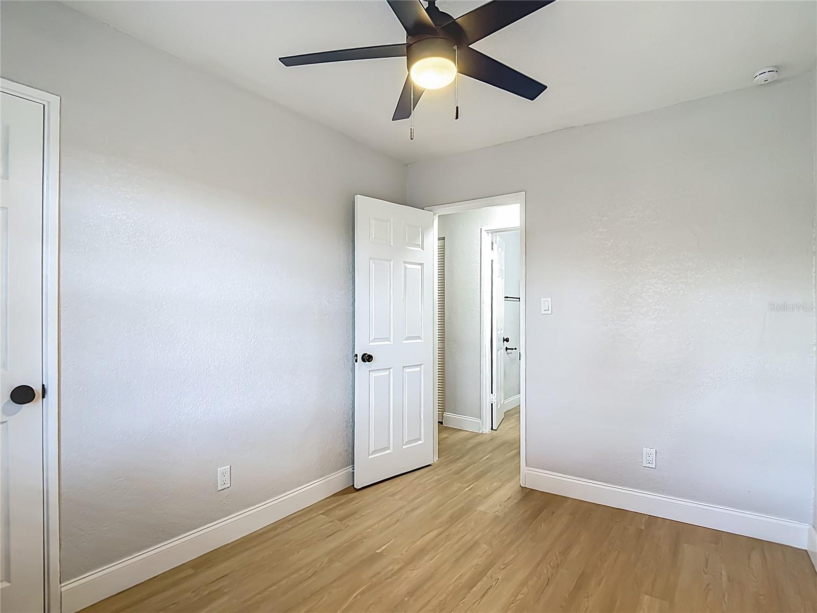 Image 30 of 71 For 4202 Bay Vista Avenue