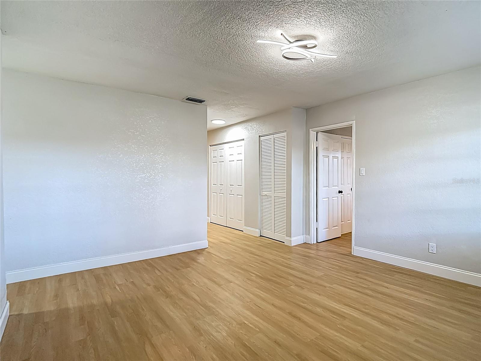 Image 7 of 71 For 4202 Bay Vista Avenue