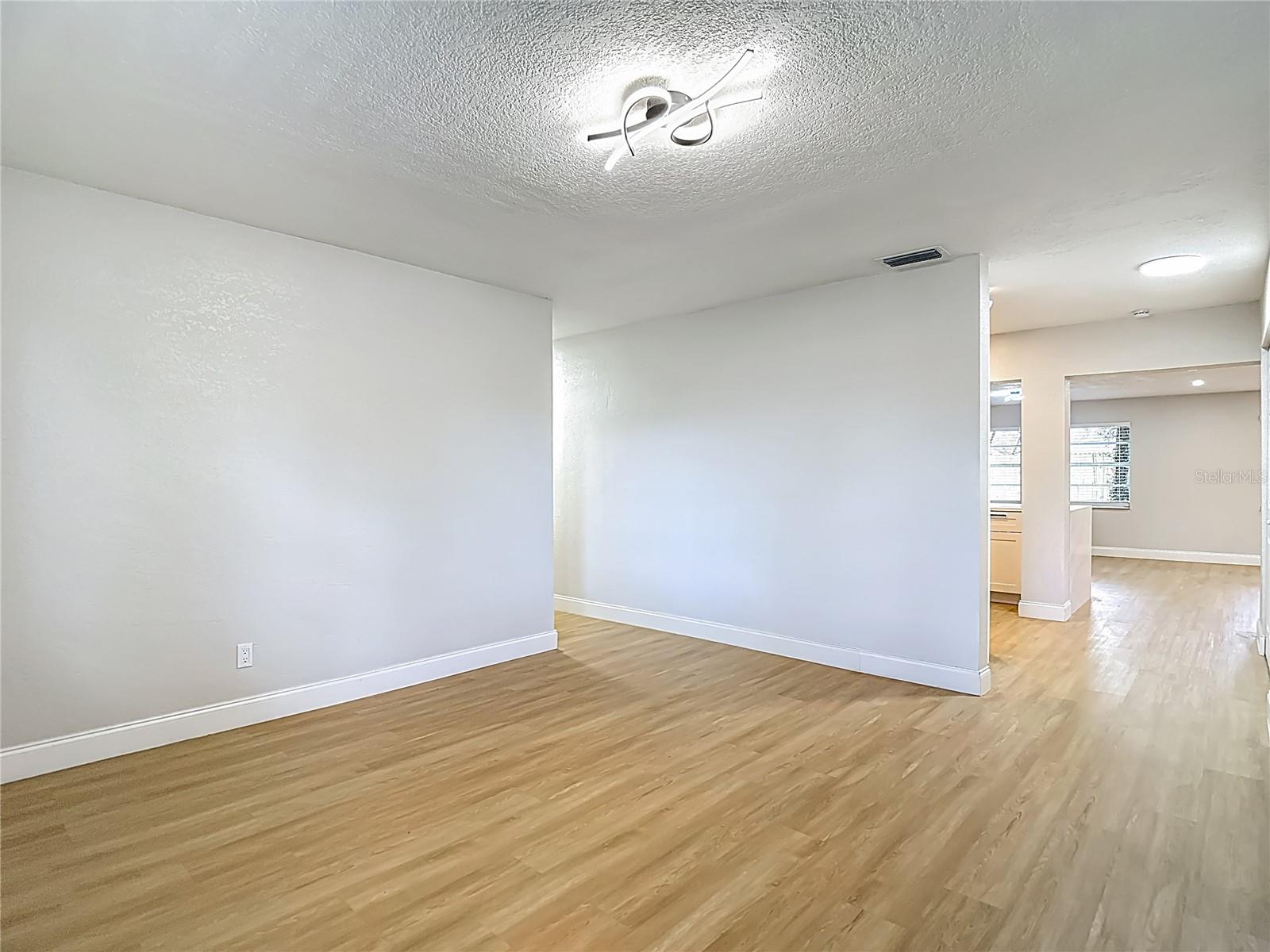 Image 8 of 71 For 4202 Bay Vista Avenue
