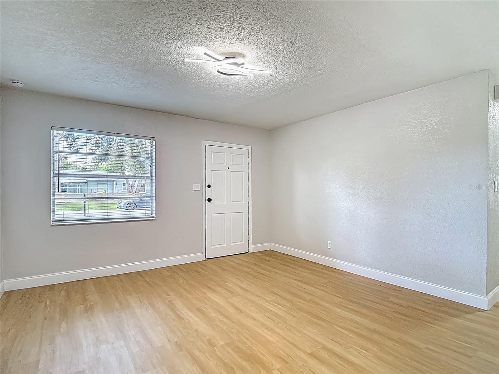 Image 9 of 71 For 4202 Bay Vista Avenue