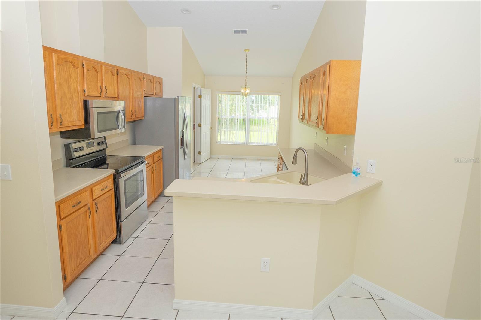Image 3 of 21 For 2595 Greenwood Drive