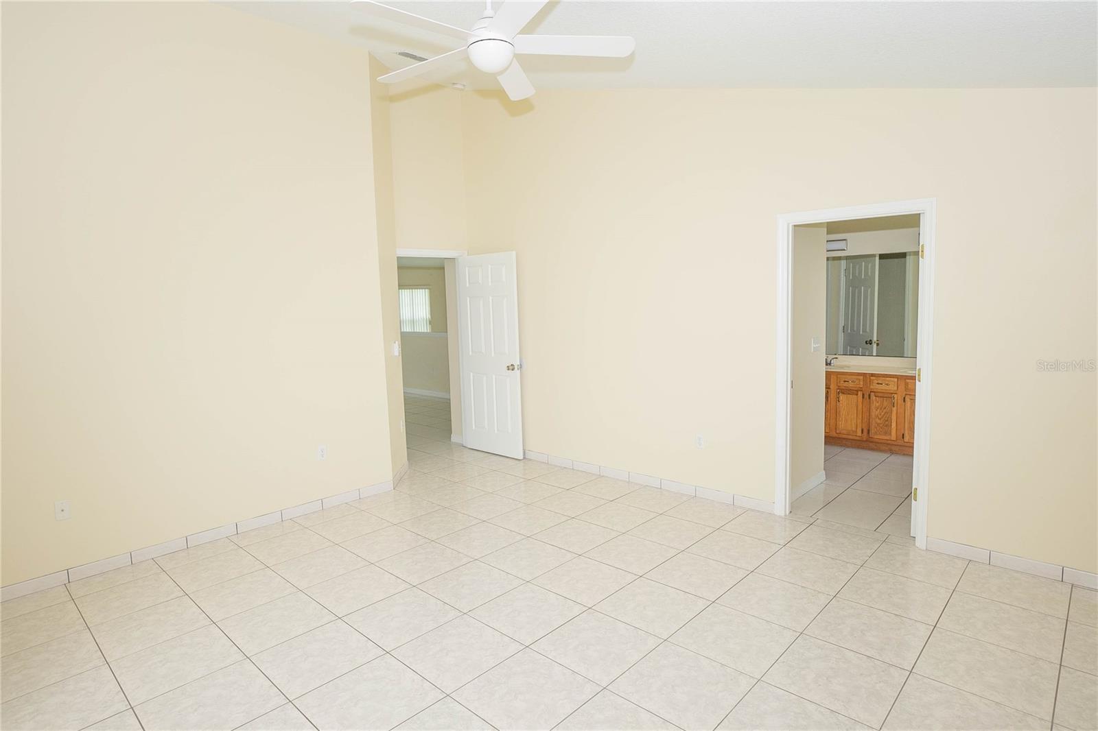 Image 8 of 21 For 2595 Greenwood Drive