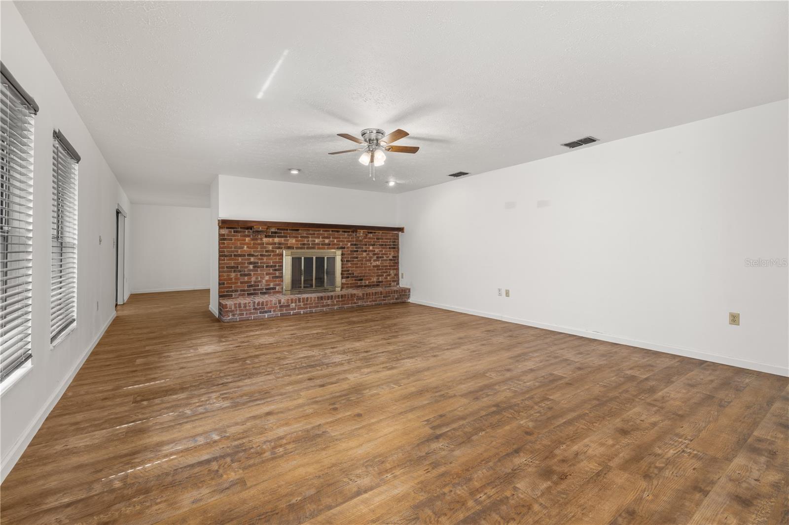 Image 11 of 71 For 4401 Sam Allen Road
