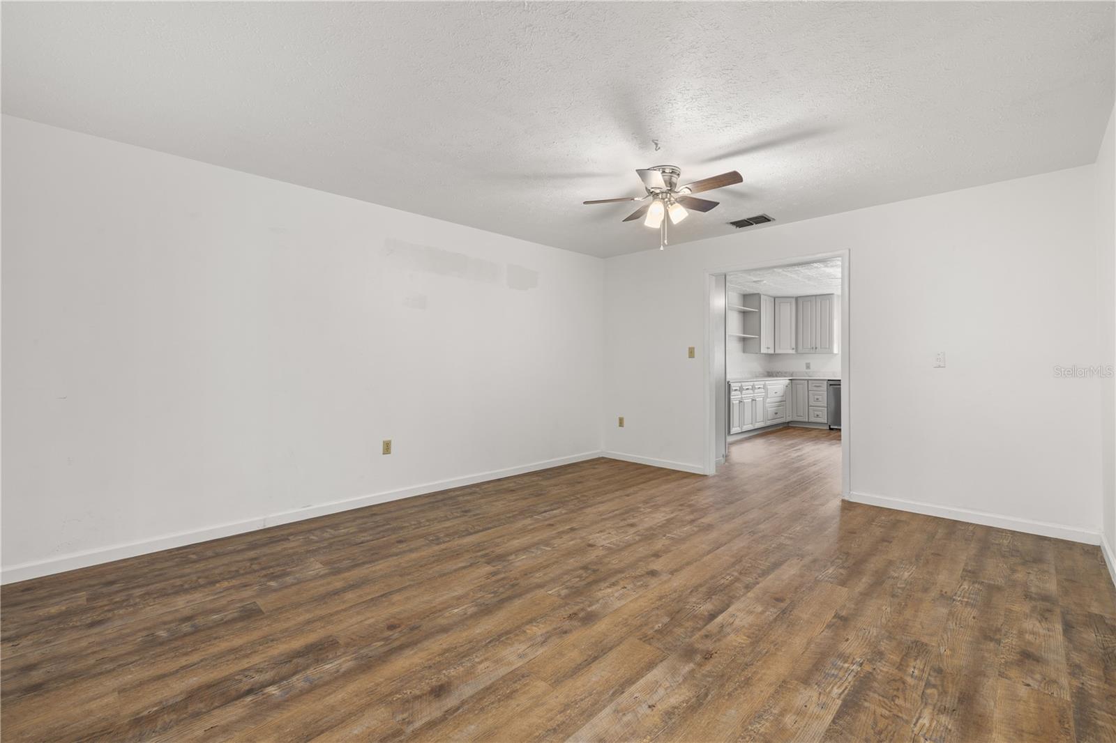 Image 22 of 71 For 4401 Sam Allen Road