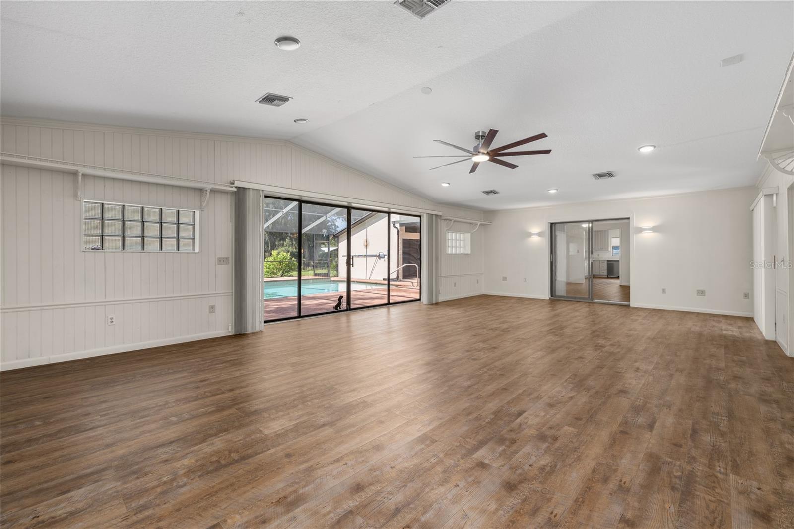 Image 27 of 71 For 4401 Sam Allen Road