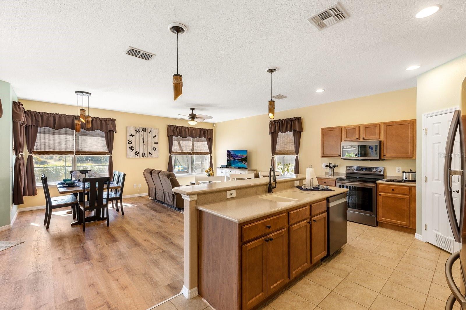 Image 11 of 37 For 477 Orange Cosmos Boulevard