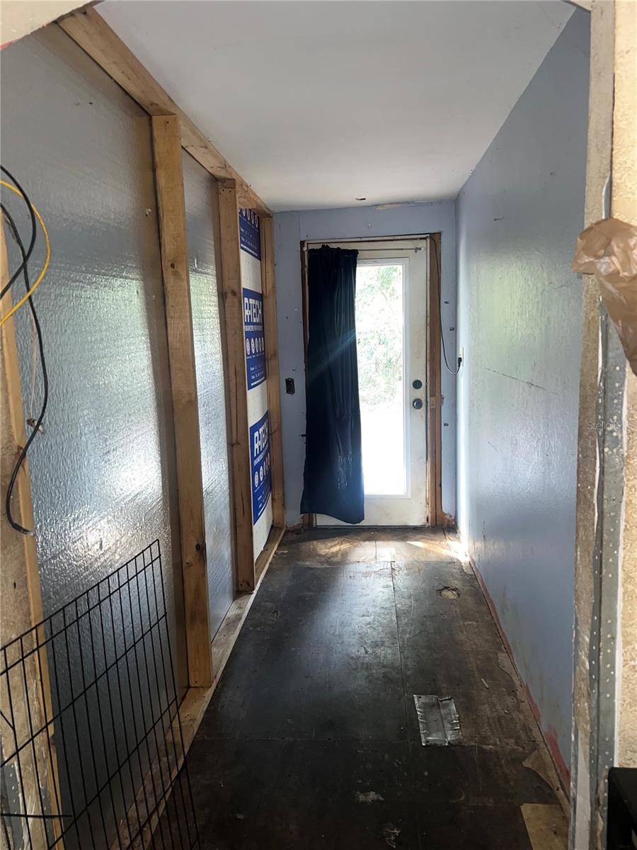 Image 10 of 32 For 130 Forest Avenue