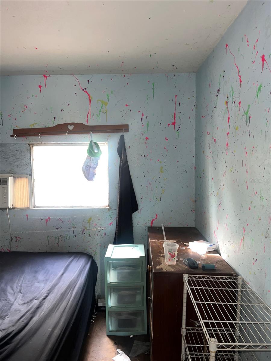 Image 11 of 32 For 130 Forest Avenue