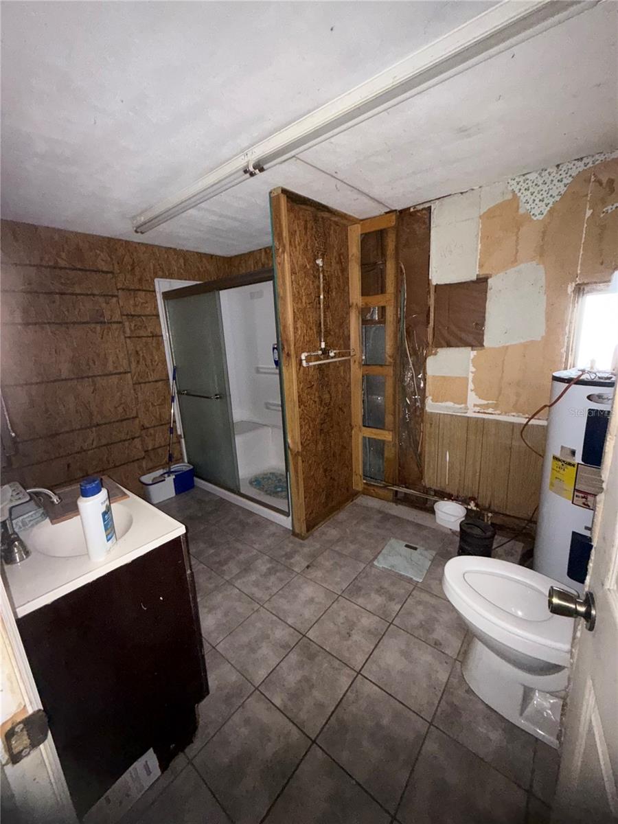 Image 22 of 32 For 130 Forest Avenue