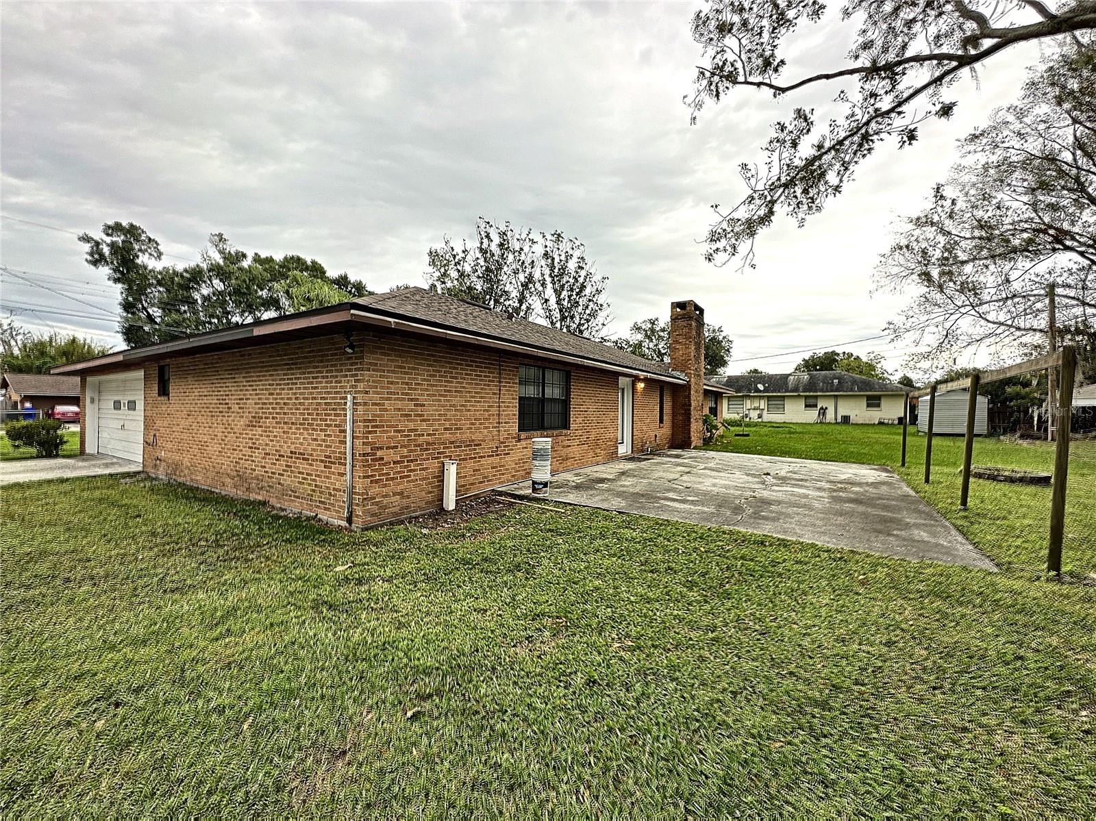 Image 30 of 33 For 722 Alamo Drive