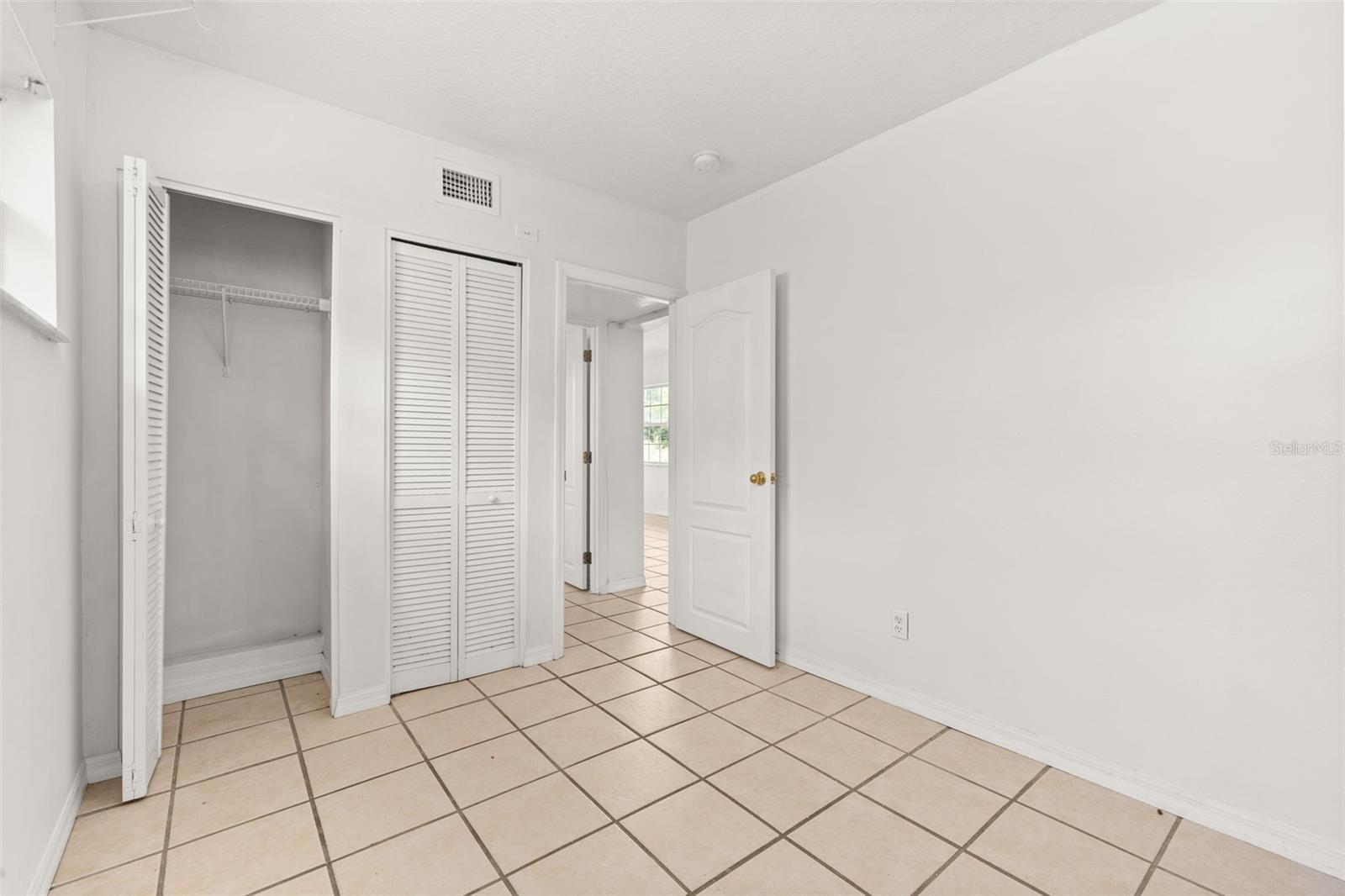 Image 15 of 20 For 2150 Barbara Drive 3