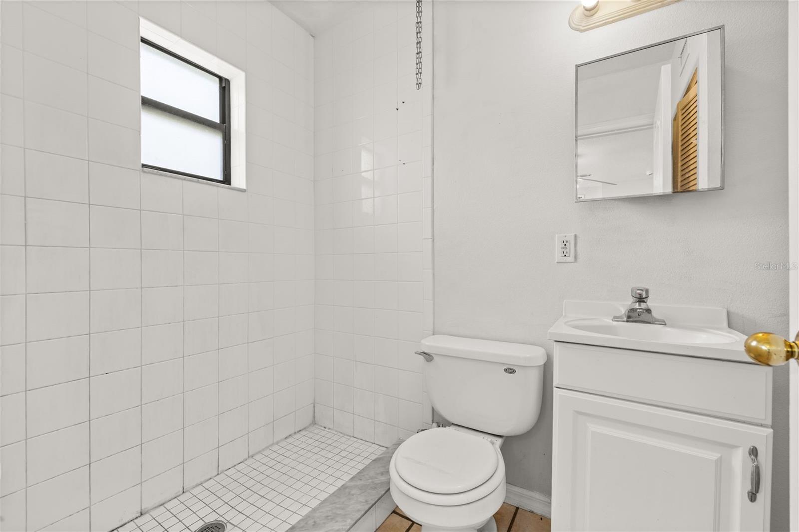 Image 19 of 20 For 2150 Barbara Drive 3