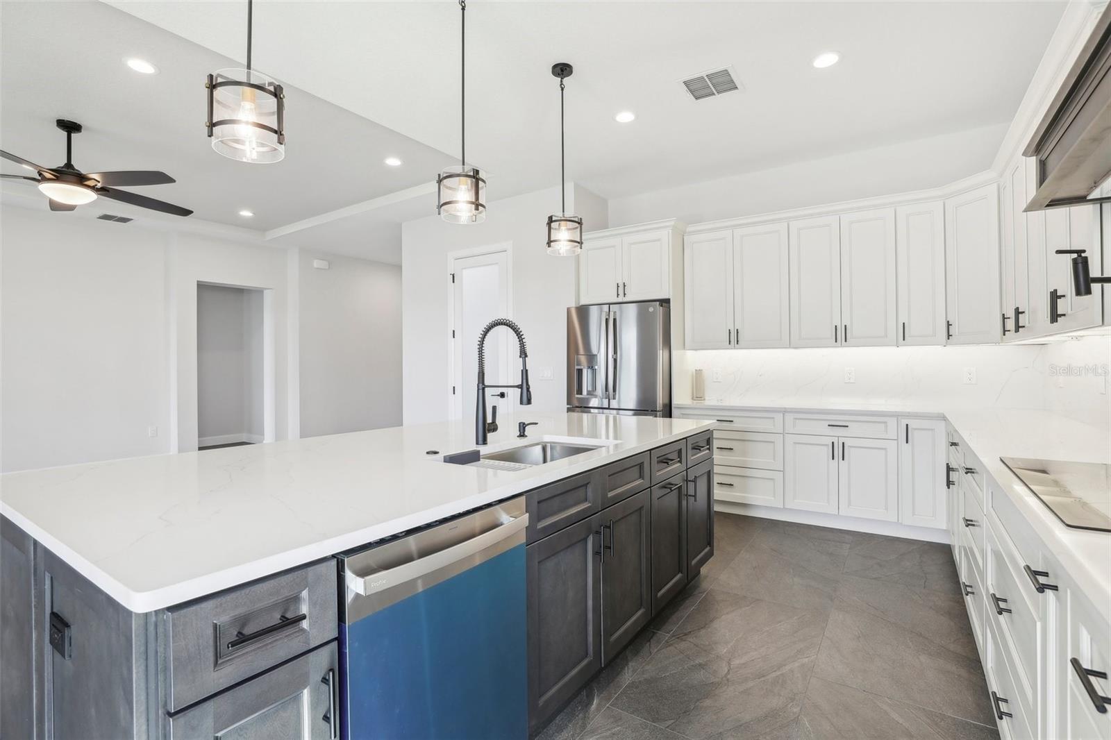Image 12 of 61 For 224 Valencia Ridge Drive