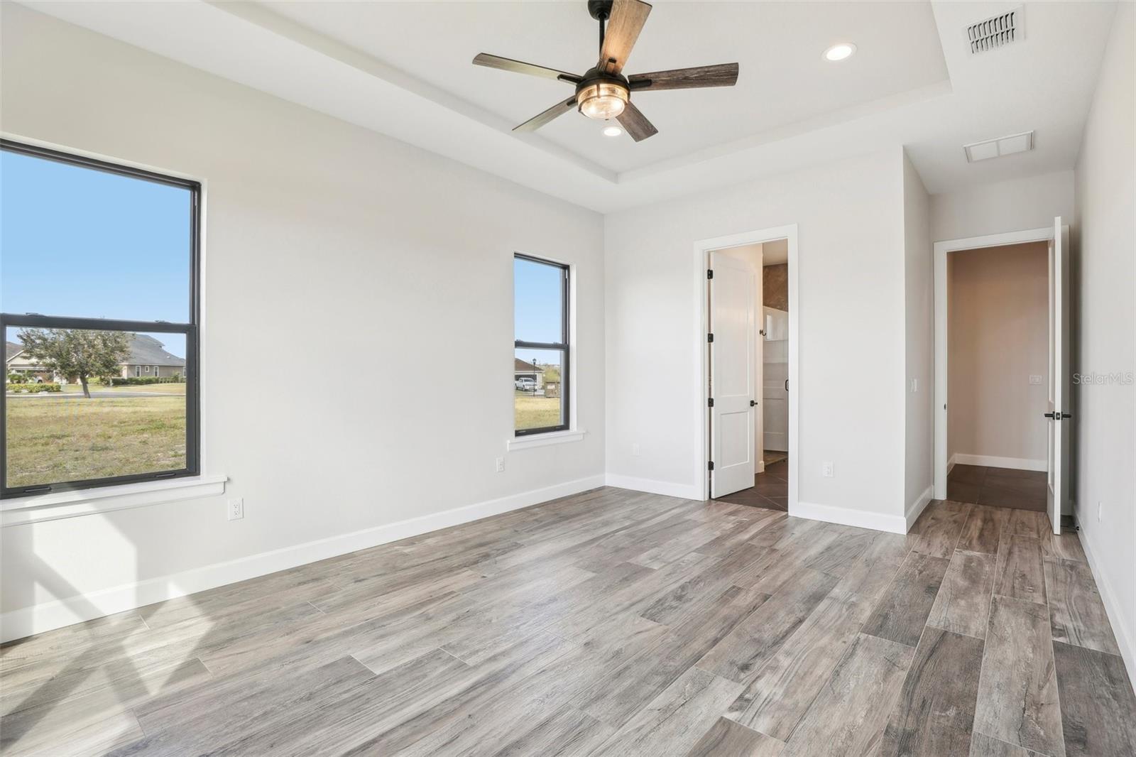 Image 17 of 61 For 224 Valencia Ridge Drive