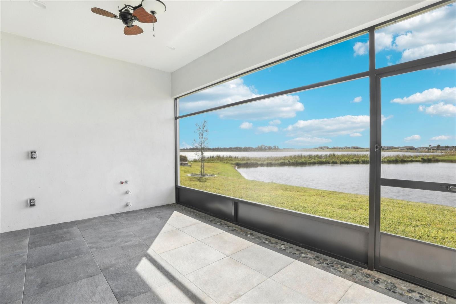 Image 30 of 61 For 224 Valencia Ridge Drive