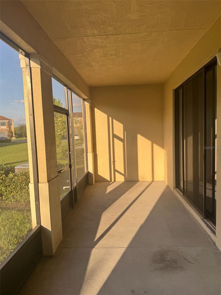 Image 5 of 6 For 1898 Portofino Meadows Boulevard