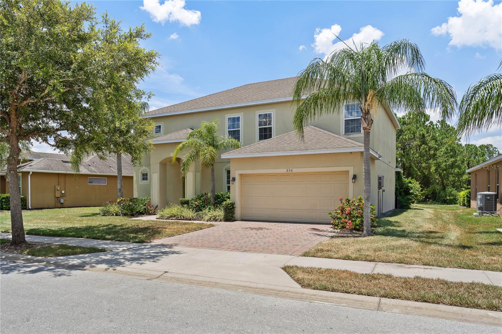 Image 2 of 41 For 256 Yellow Snapdragon Drive