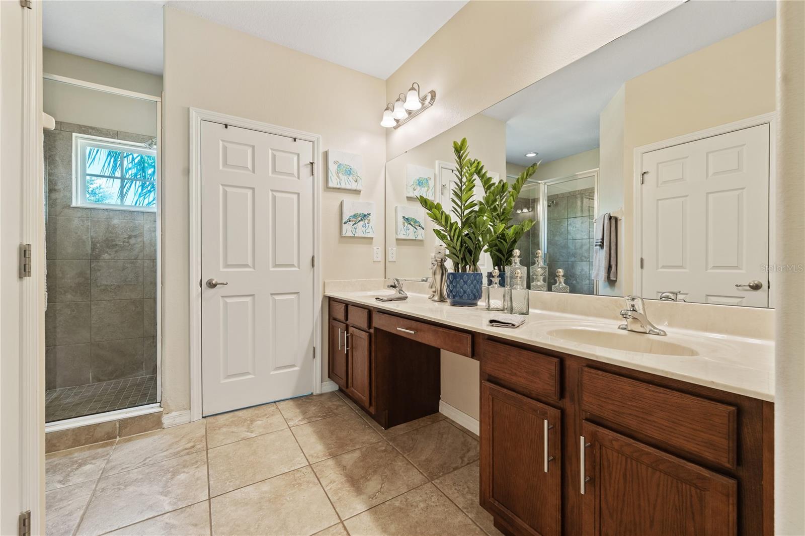 Image 21 of 41 For 256 Yellow Snapdragon Drive