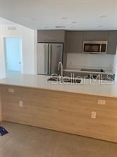 Image 8 of 15 For 13800 Highland Dr  407