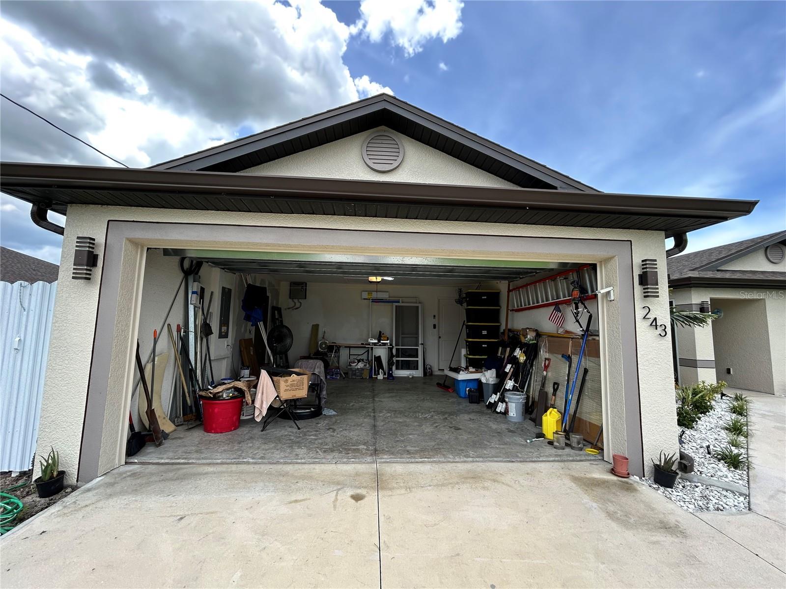 Image 3 of 14 For 243 Loadstar Street