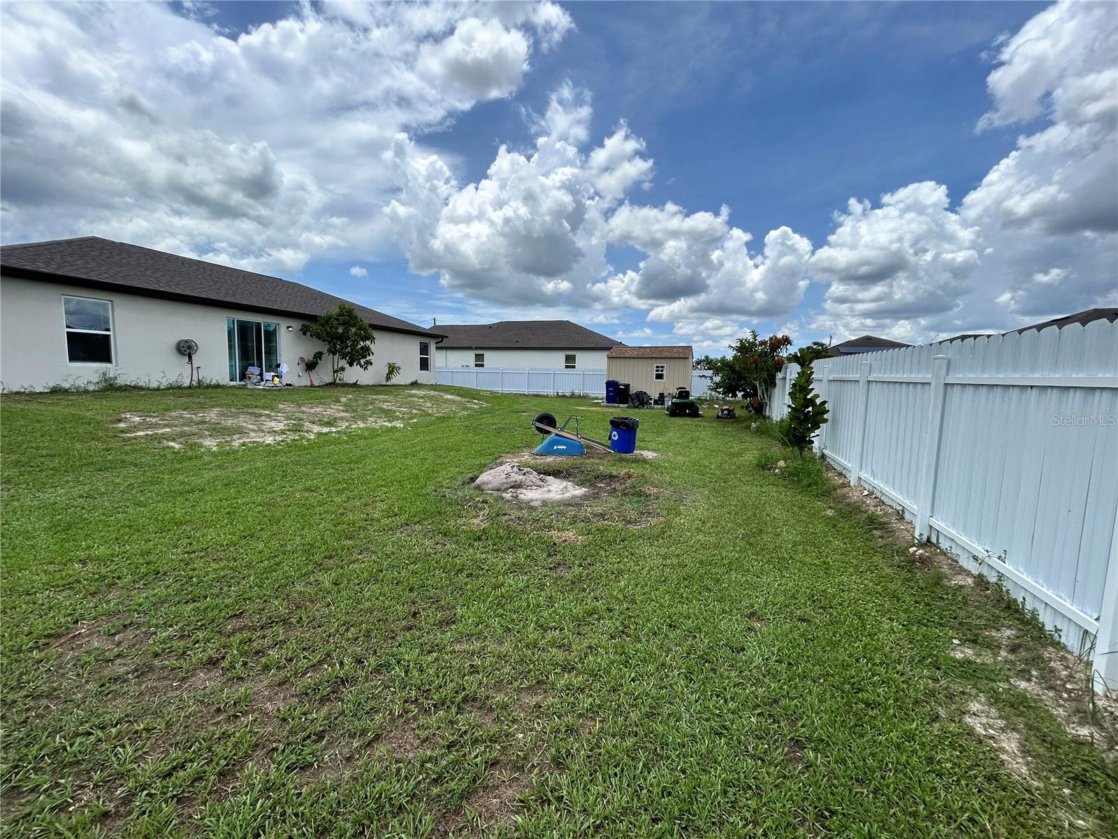 Image 4 of 14 For 243 Loadstar Street
