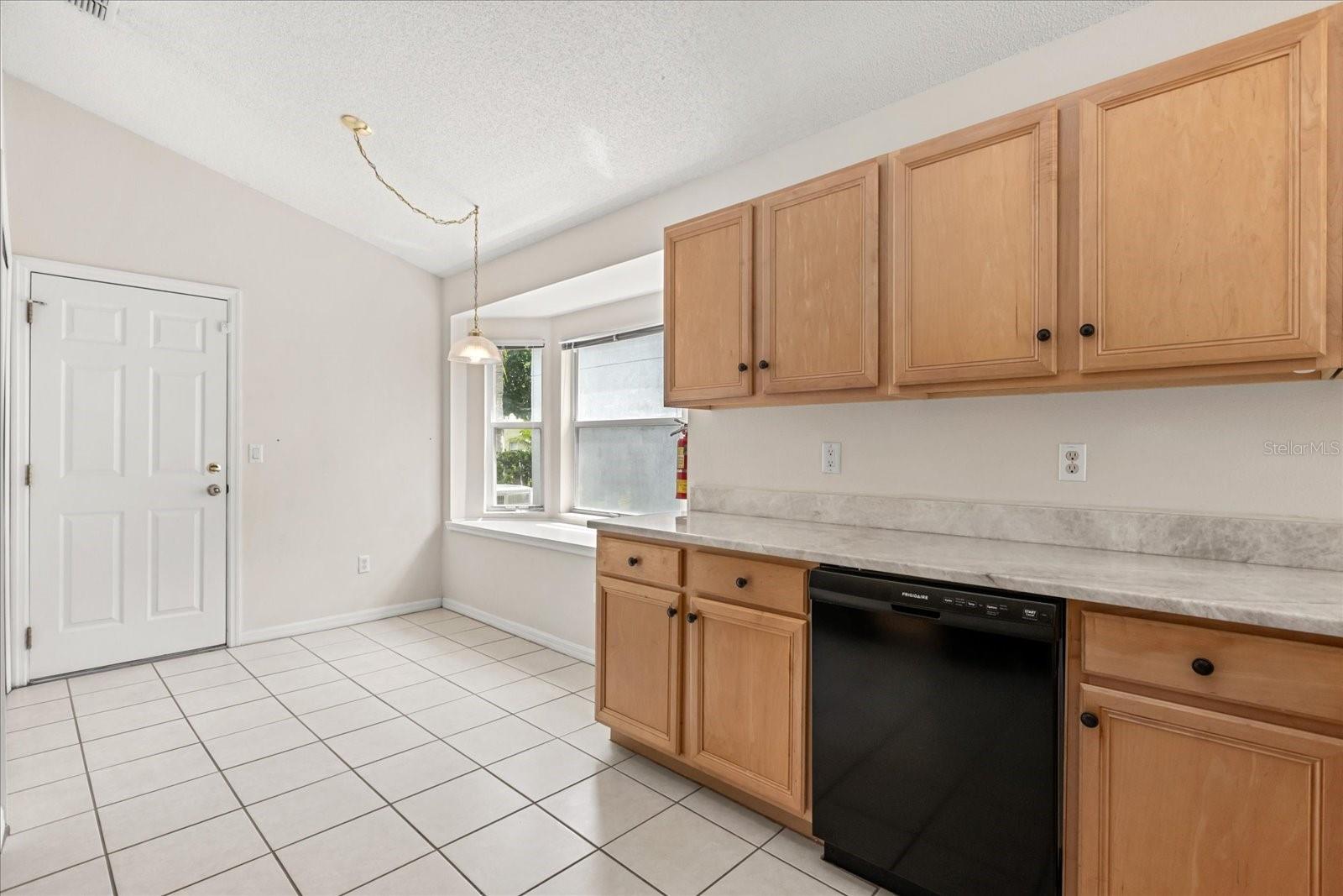 Image 11 of 31 For 2263 Mallory Circle