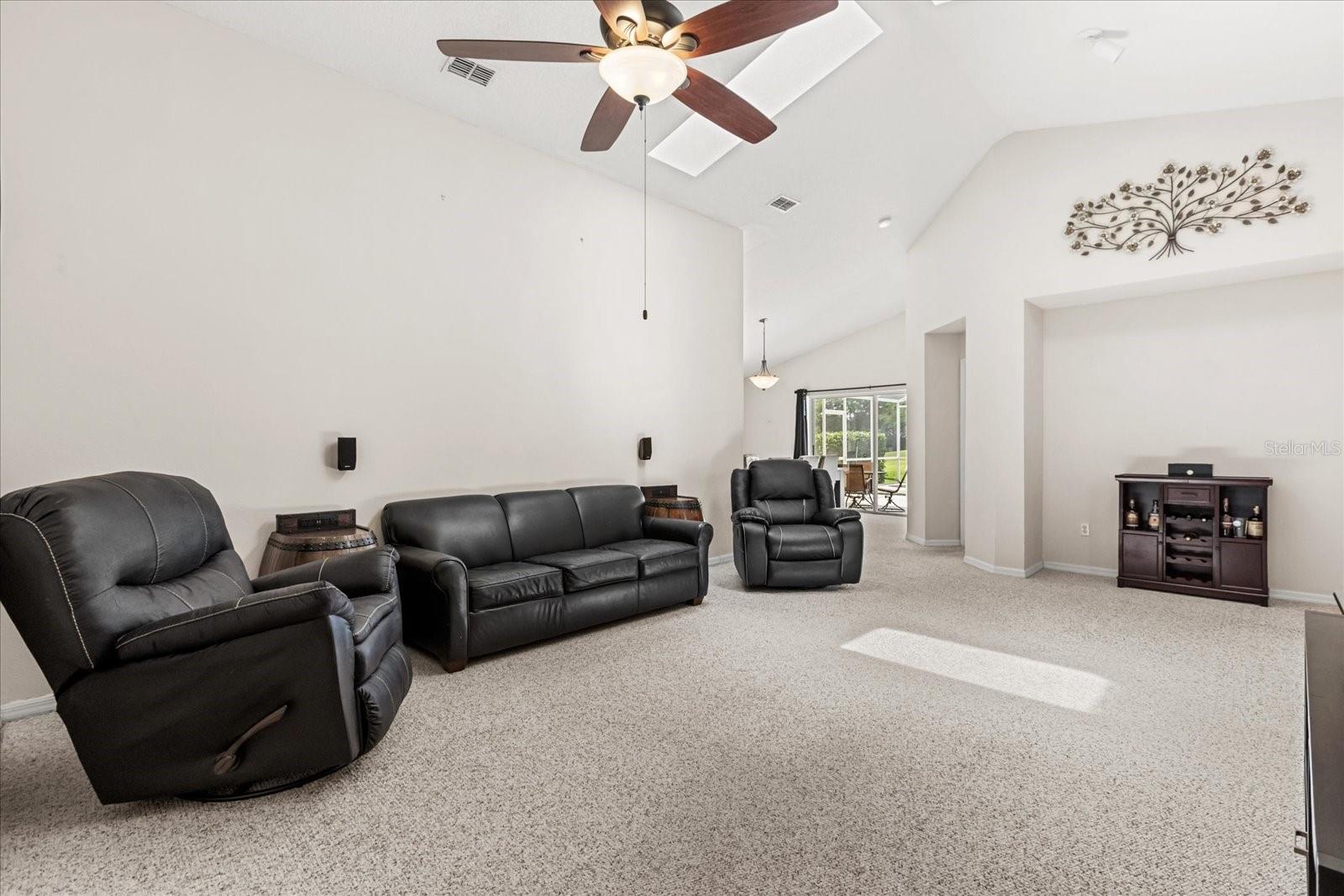 Image 6 of 31 For 2263 Mallory Circle