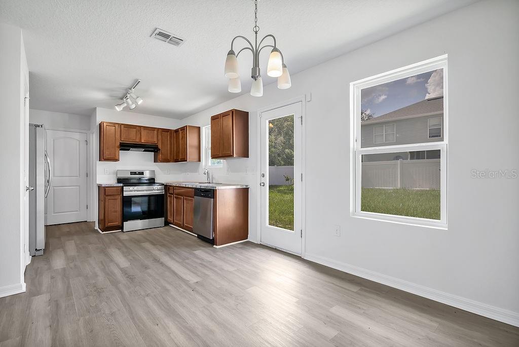 Image 4 of 30 For 303 Anchovie Court