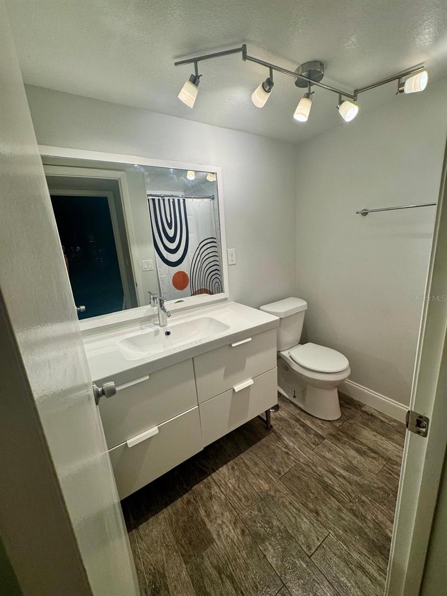Image 9 of 11 For 2369 Oak Park Way 110