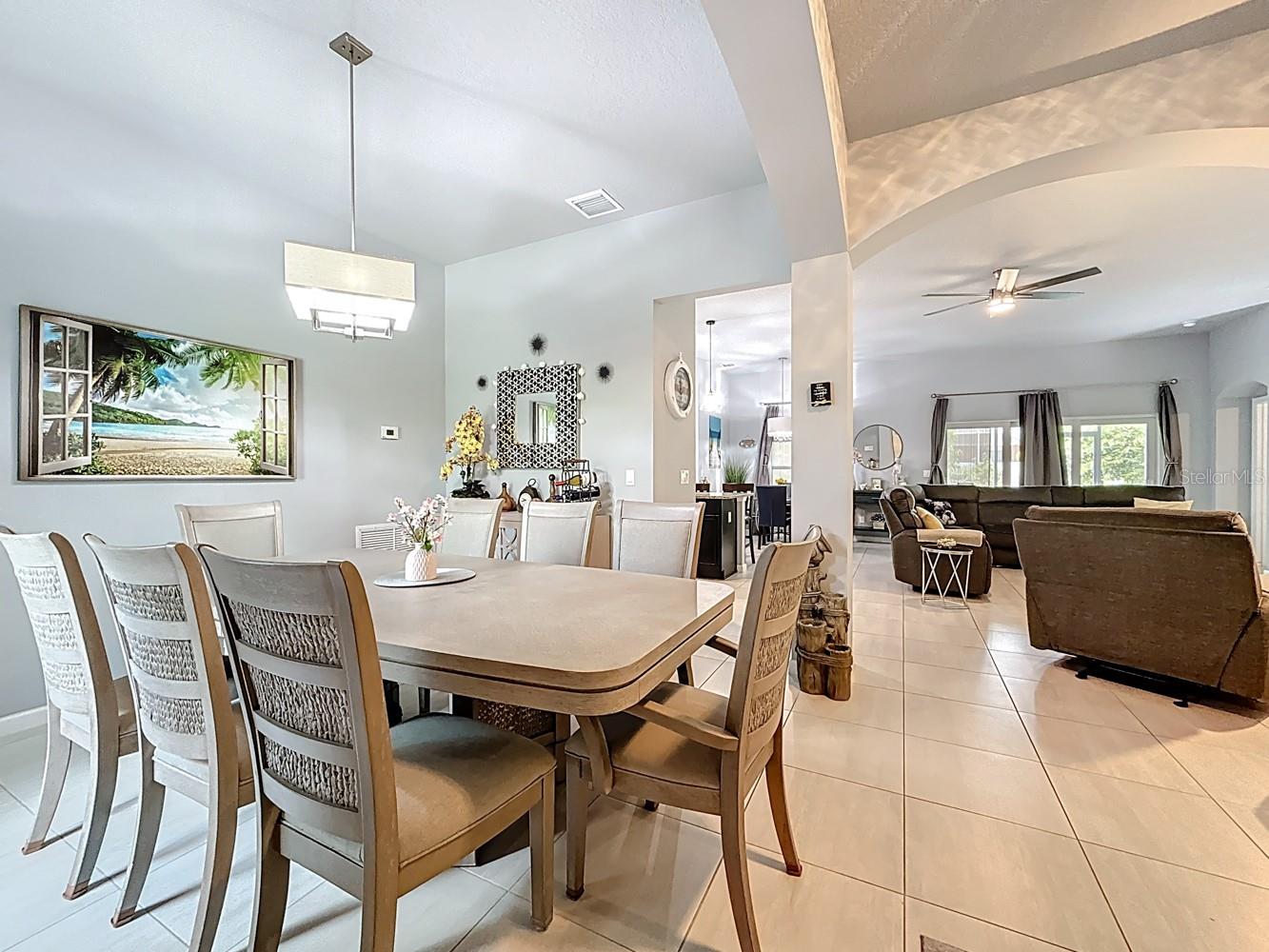 Image 11 of 59 For 2081 Tropical Terrace