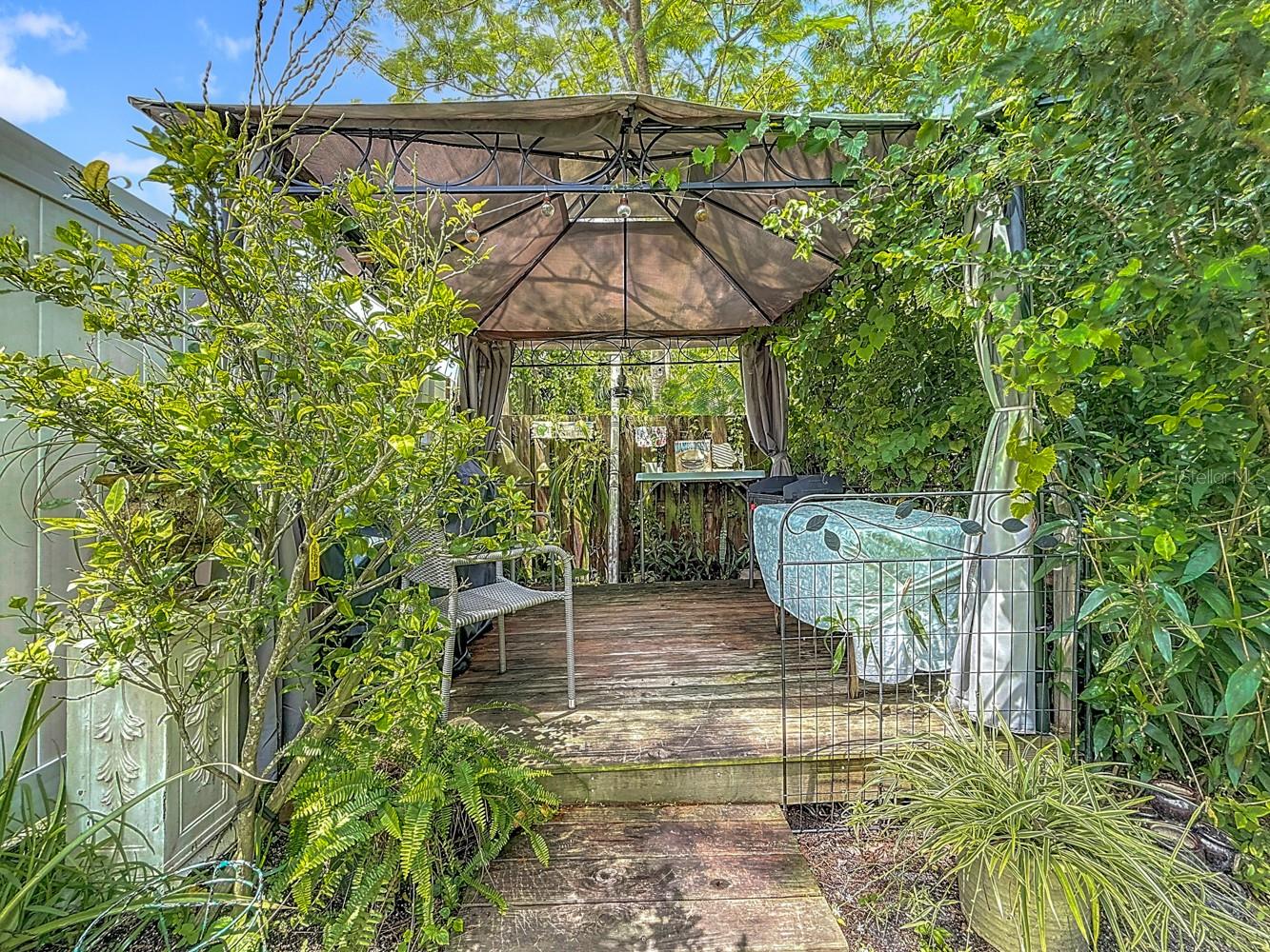 Image 53 of 59 For 2081 Tropical Terrace