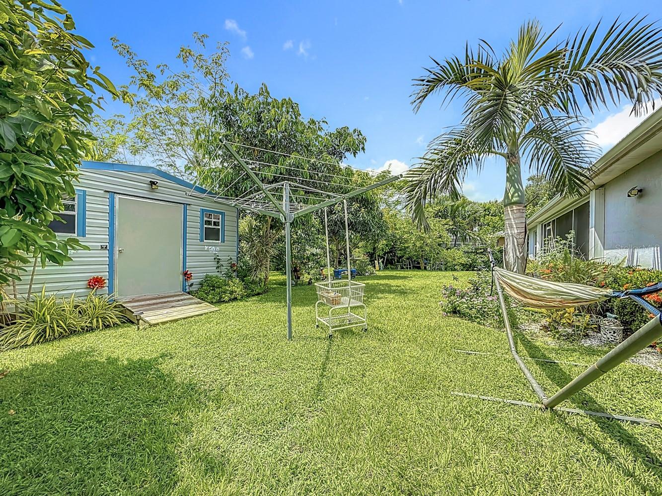 Image 54 of 59 For 2081 Tropical Terrace
