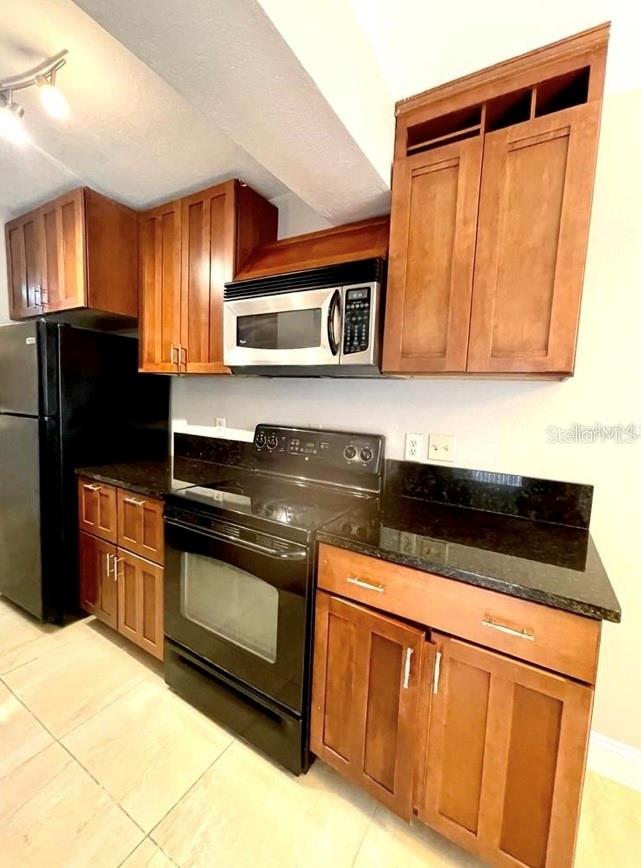 Image 4 of 10 For 11574 Westwood Boulevard 1116