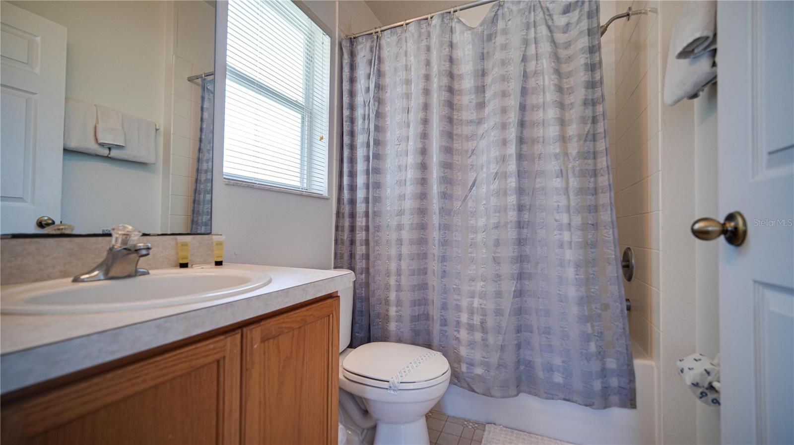 Image 40 of 46 For 408 Bloomingdale Drive
