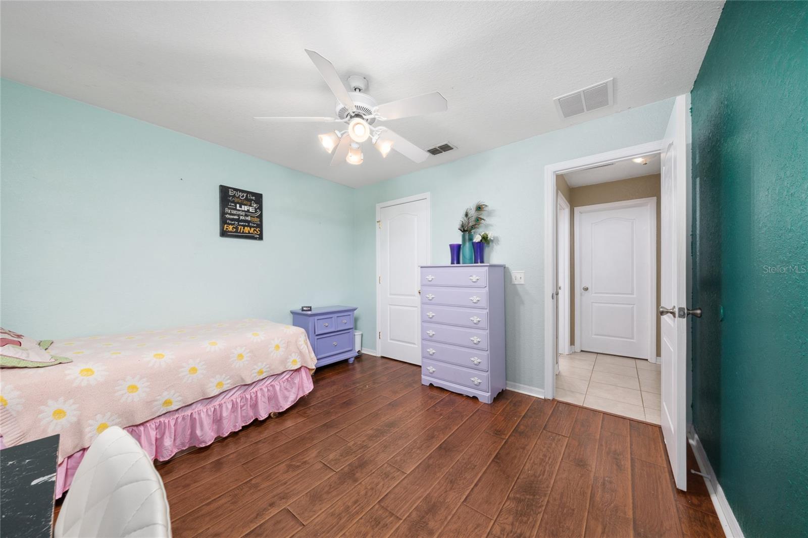 Image 20 of 39 For 1405 Ashbury Court