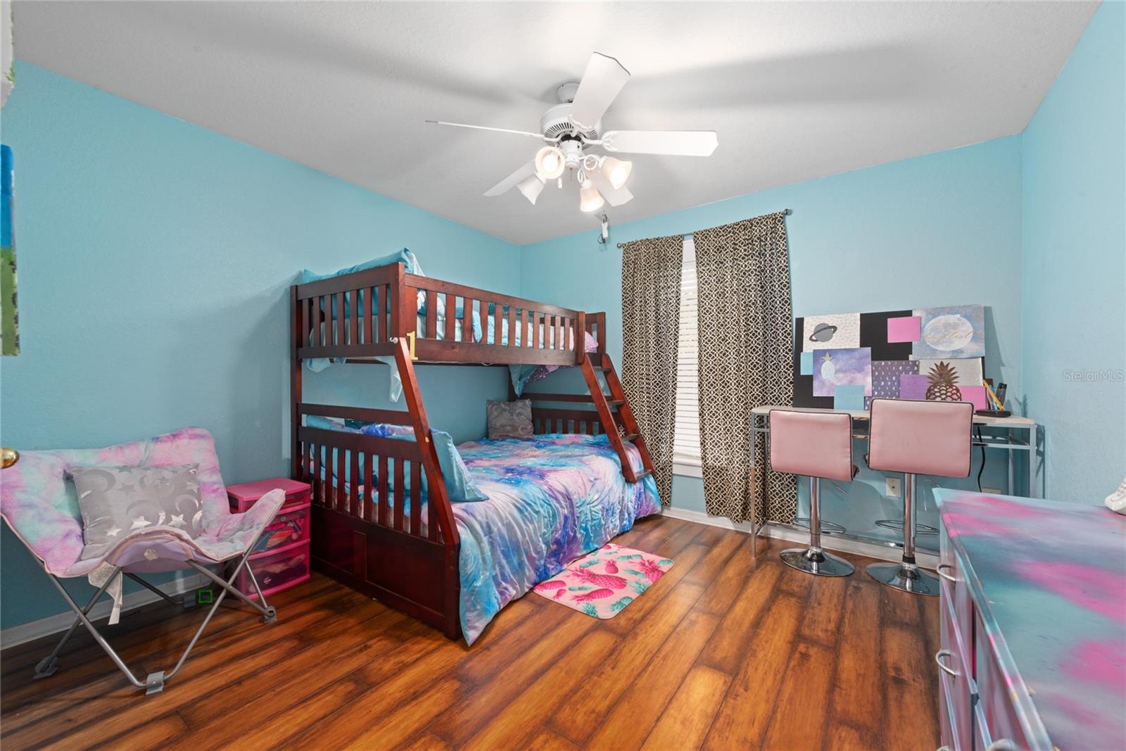 Image 21 of 39 For 1405 Ashbury Court