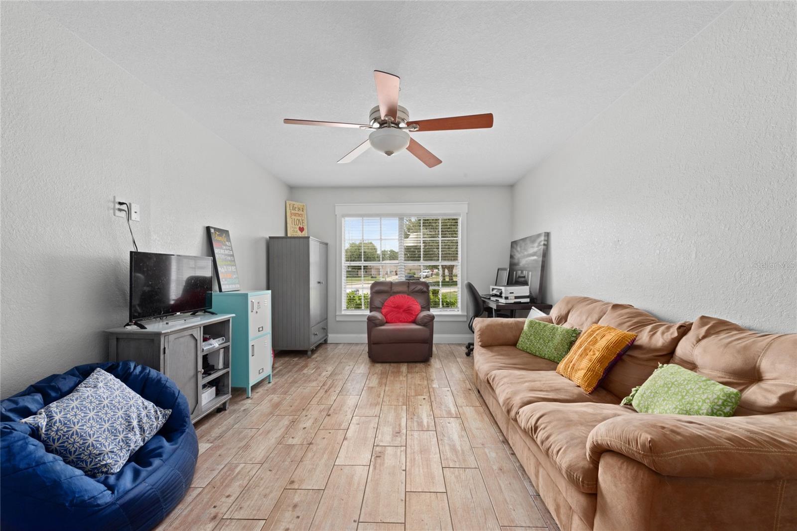 Image 24 of 39 For 1405 Ashbury Court