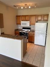 Image 13 of 15 For 6137 Metrowest Boulevard 308