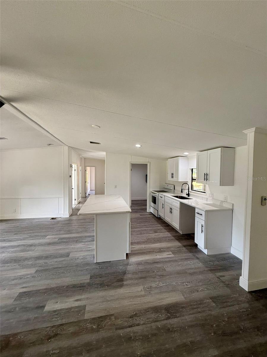 Image 15 of 32 For 110 Sandpine Court