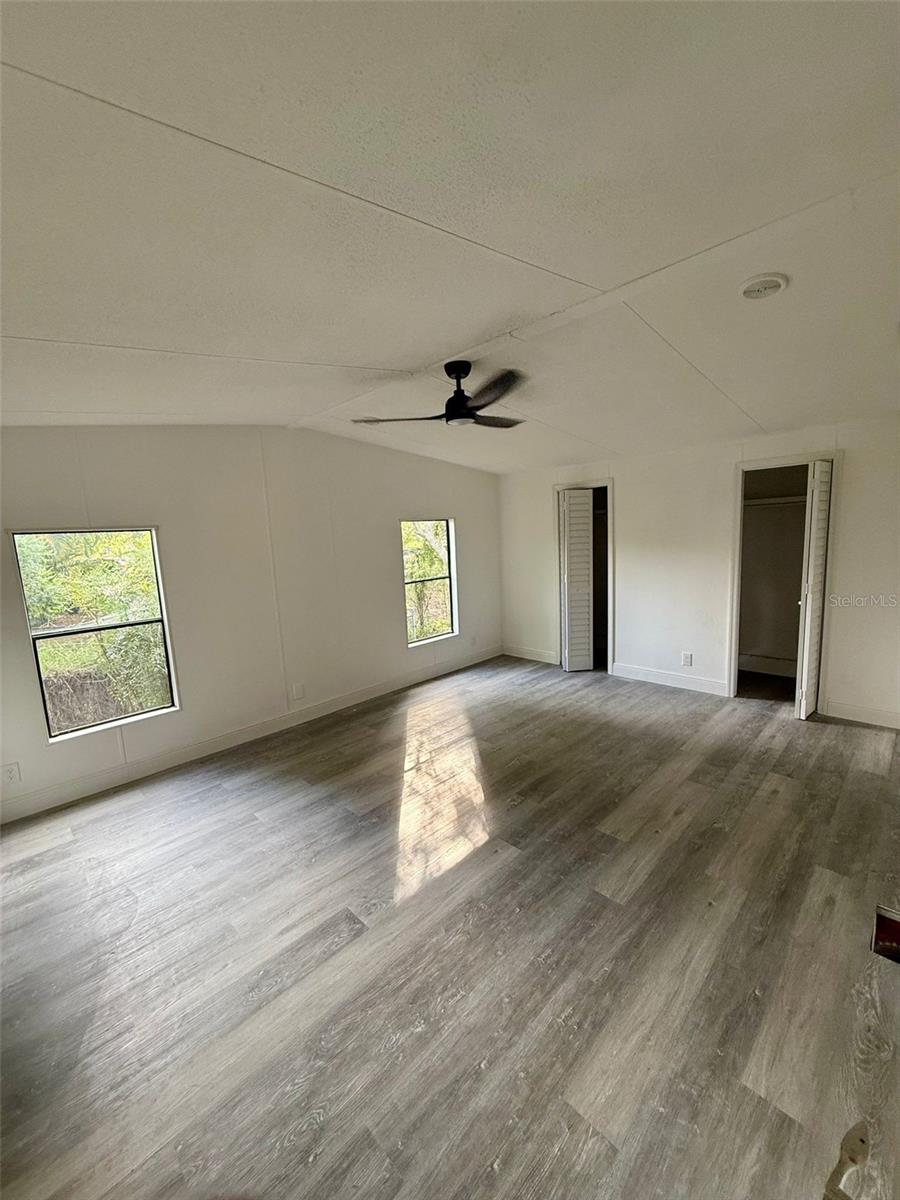 Image 19 of 32 For 110 Sandpine Court