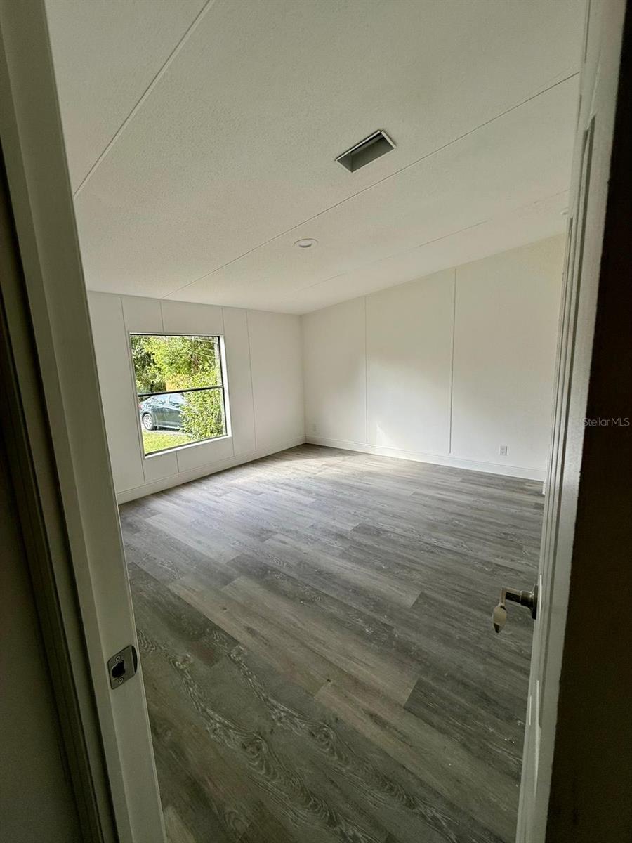 Image 6 of 32 For 110 Sandpine Court